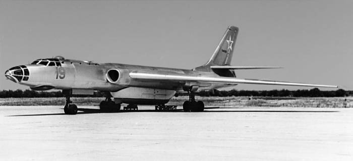 Иллюстрация к книге — Боевые самолеты Туполева [bsamtyp1_img_126.jpg]