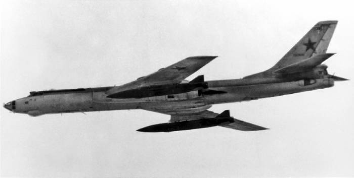 Иллюстрация к книге — Боевые самолеты Туполева [bsamtyp1_img_131.jpg]