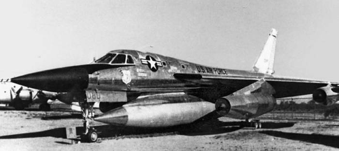 Иллюстрация к книге — Боевые самолеты Туполева [bsamtyp1_img_137.jpg]