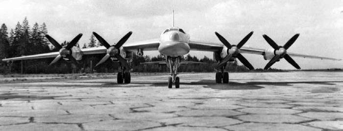 Иллюстрация к книге — Боевые самолеты Туполева [bsamtyp1_img_153.jpg]