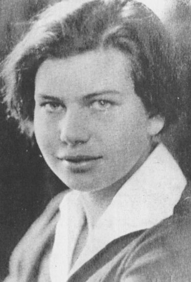 Иллюстрация к книге — Я видела детство и юность XX века [i_001.jpg]