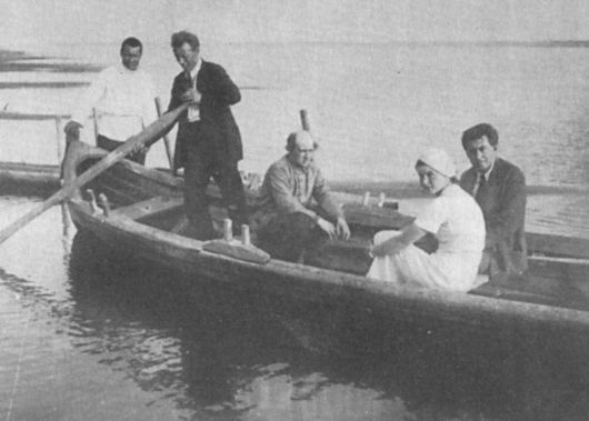 Иллюстрация к книге — Я видела детство и юность XX века [i_019.jpg]