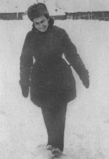 Иллюстрация к книге — Я видела детство и юность XX века [i_031.jpg]