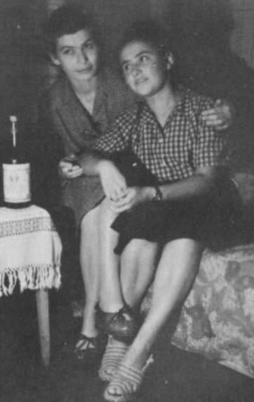 Иллюстрация к книге — Я видела детство и юность XX века [i_039.jpg]