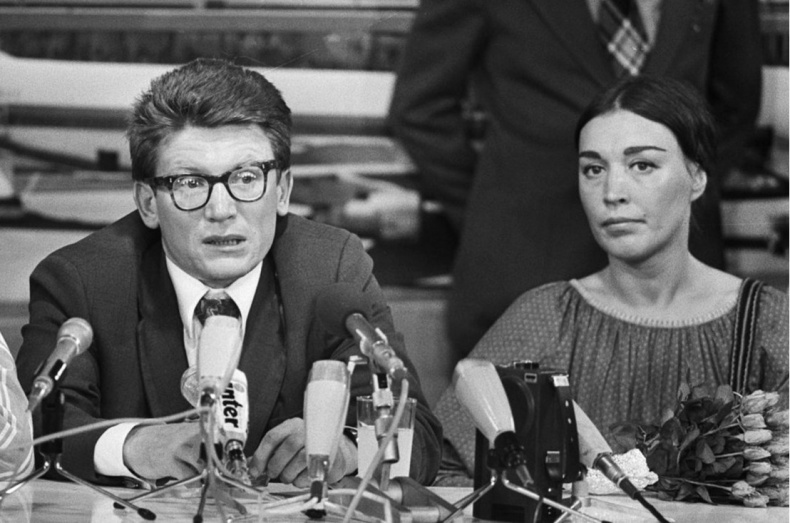 Иллюстрация к книге — Художник Оскар Рабин. Запечатленная судьба [b00000175.png.jpg]