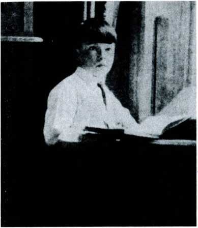 Иллюстрация к книге — Стражи Кремля. От "охранки" до 9 - го управления КГБ [i_009.jpg]