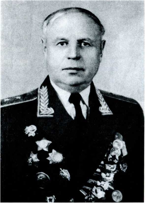 Иллюстрация к книге — Стражи Кремля. От "охранки" до 9 - го управления КГБ [i_026.jpg]