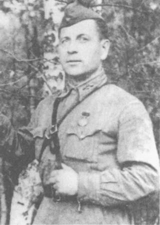 Иллюстрация к книге — Кровавый плацдарм. 49-я армия в прорыве под Тарусой и боях на реке Угре. 1941-1942 [i_023.jpg]