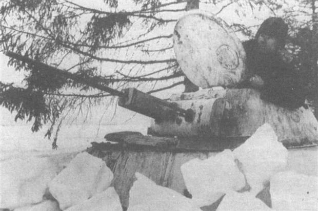 Иллюстрация к книге — Кровавый плацдарм. 49-я армия в прорыве под Тарусой и боях на реке Угре. 1941-1942 [i_043.jpg]