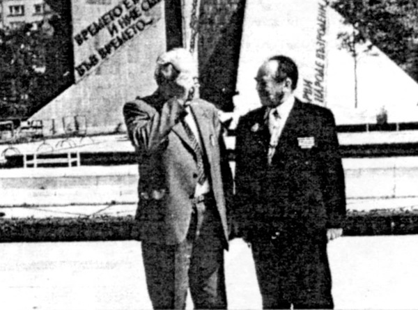 Иллюстрация к книге — 891 день в пехоте [i_057.jpg]