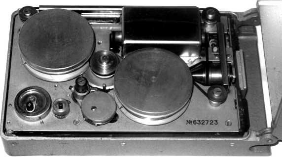 Иллюстрация к книге — Шпионский арсенал. История оперативной техники спецслужб [image127.jpg]