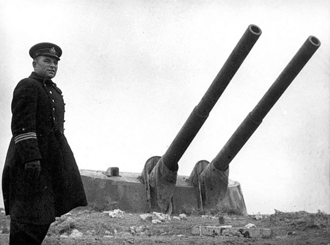 Иллюстрация к книге — Первый штурм Севастополя. Ноябрь 41-го [i_053.jpg]