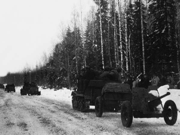 Иллюстрация к книге — Зимняя война: «Ломят танки широкие просеки» [block_001320_page_006_image_0001.jpg]