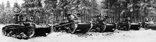 Иллюстрация к книге — Зимняя война: «Ломят танки широкие просеки» [block_001320_page_036_image_0001.jpg]