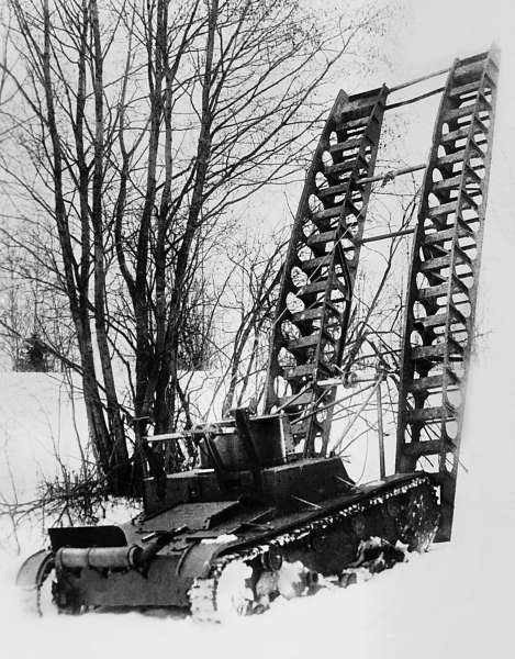 Иллюстрация к книге — Зимняя война: «Ломят танки широкие просеки» [block_001320_page_043_image_0001.jpg]