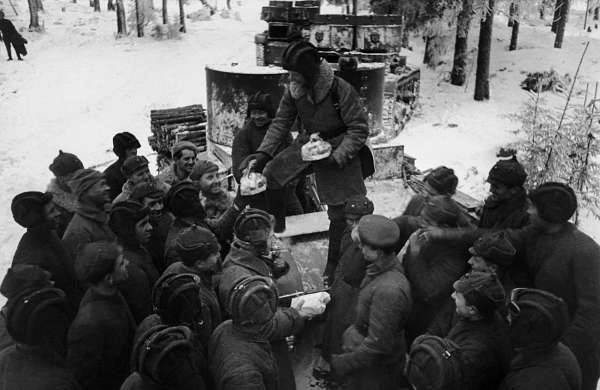 Иллюстрация к книге — Зимняя война: «Ломят танки широкие просеки» [block_001320_page_083_image_0001.jpg]