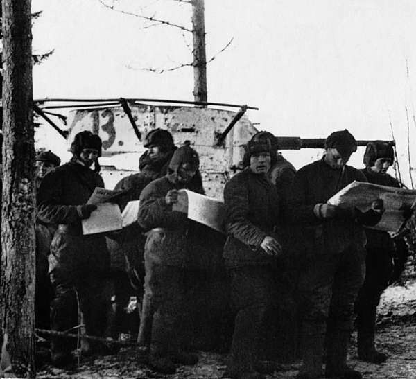 Иллюстрация к книге — Зимняя война: «Ломят танки широкие просеки» [block_001320_page_091_image_0001.jpg]