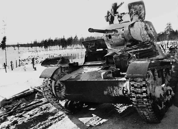 Иллюстрация к книге — Зимняя война: «Ломят танки широкие просеки» [block_001320_page_134_image_0001.jpg]