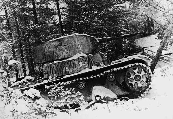 Иллюстрация к книге — Зимняя война: «Ломят танки широкие просеки» [block_001320_page_152_image_0001.jpg]