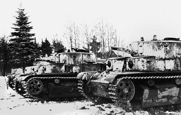 Иллюстрация к книге — Зимняя война: «Ломят танки широкие просеки» [block_001320_page_170_image_0001.jpg]