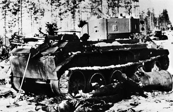 Иллюстрация к книге — Зимняя война: «Ломят танки широкие просеки» [block_001320_page_223_image_0001.jpg]