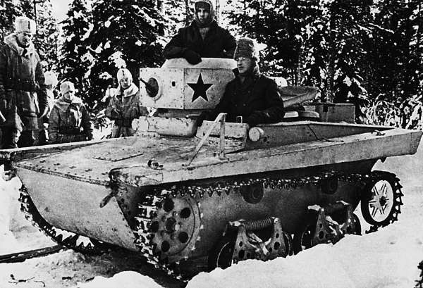 Иллюстрация к книге — Зимняя война: «Ломят танки широкие просеки» [block_001320_page_234_image_0001.jpg]