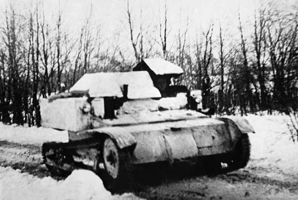 Иллюстрация к книге — Зимняя война: «Ломят танки широкие просеки» [block_001320_page_248_image_0001.jpg]