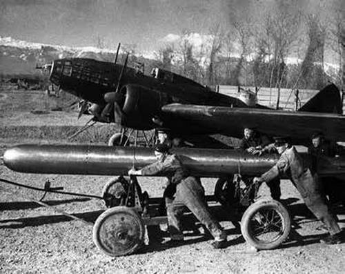 Иллюстрация к книге — Военная авиация Второй мировой войны [i_353.jpg]