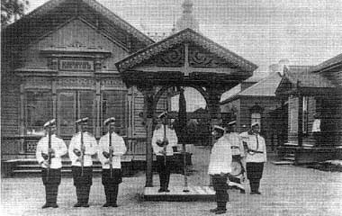 Иллюстрация к книге — Российские юнкера. 1864-1917 гг. История военных училищ [i_043.jpg]