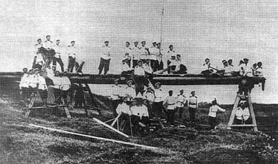 Иллюстрация к книге — Российские юнкера. 1864-1917 гг. История военных училищ [i_051.jpg]