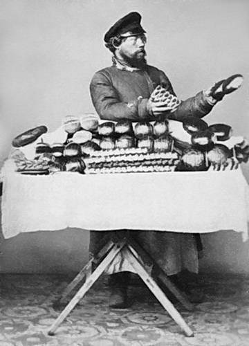 Иллюстрация к книге — Рестораны, трактиры, чайные. Из истории общественного питания в Петербурге. XVIII - начало XX века [i_005.jpg]