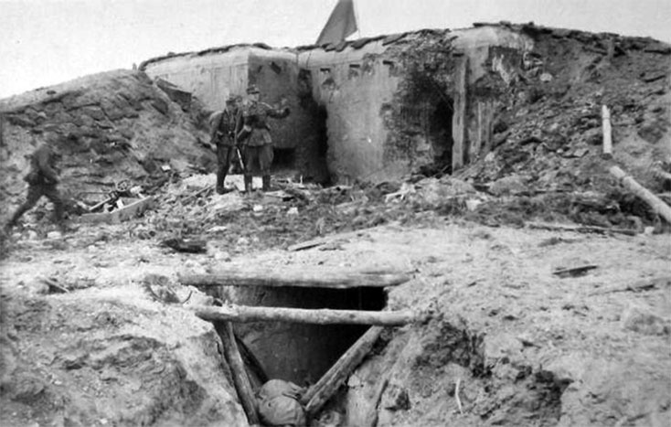 Иллюстрация к книге — Вторжение. 22 июня 1941 года [_118.jpg]