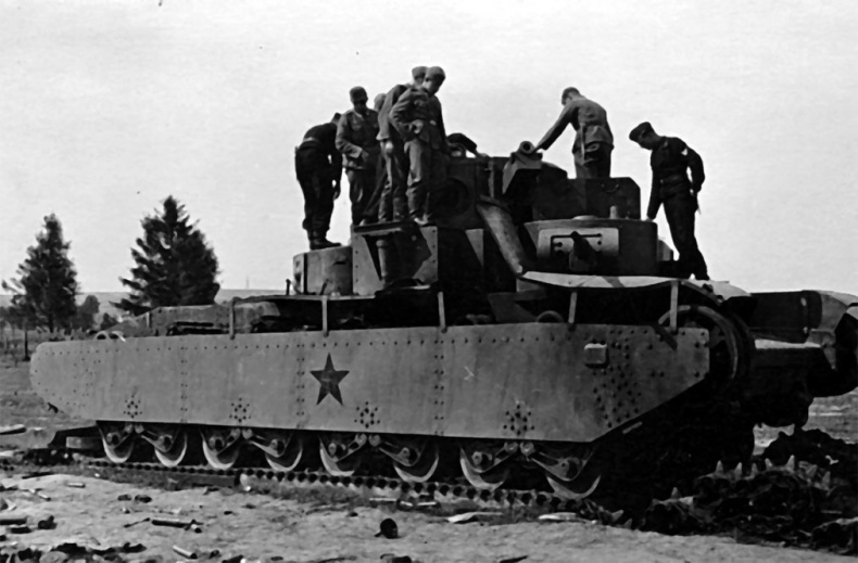 Иллюстрация к книге — Вторжение. 22 июня 1941 года [_149.jpg]