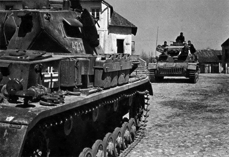 Иллюстрация к книге — Вторжение. 22 июня 1941 года [_19.jpg]