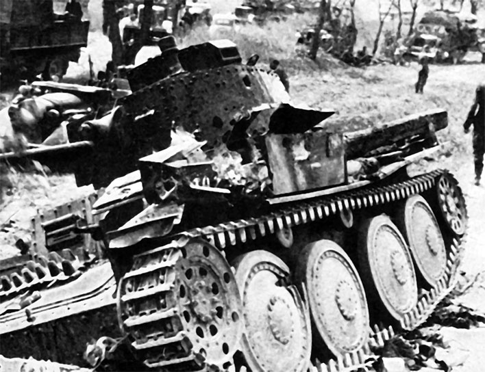 Иллюстрация к книге — Вторжение. 22 июня 1941 года [_48.jpg]