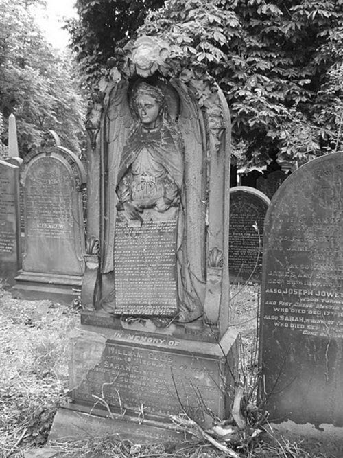 Иллюстрация к книге — Суеверия викторианской Англии [i_064.jpg]