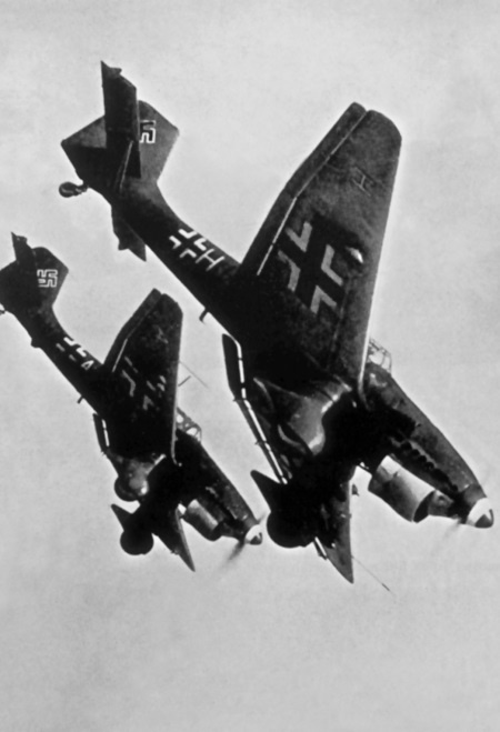 Иллюстрация к книге — "Штукас". Асы Блицкрига в бою [autogen_ebook_id0.jpg]