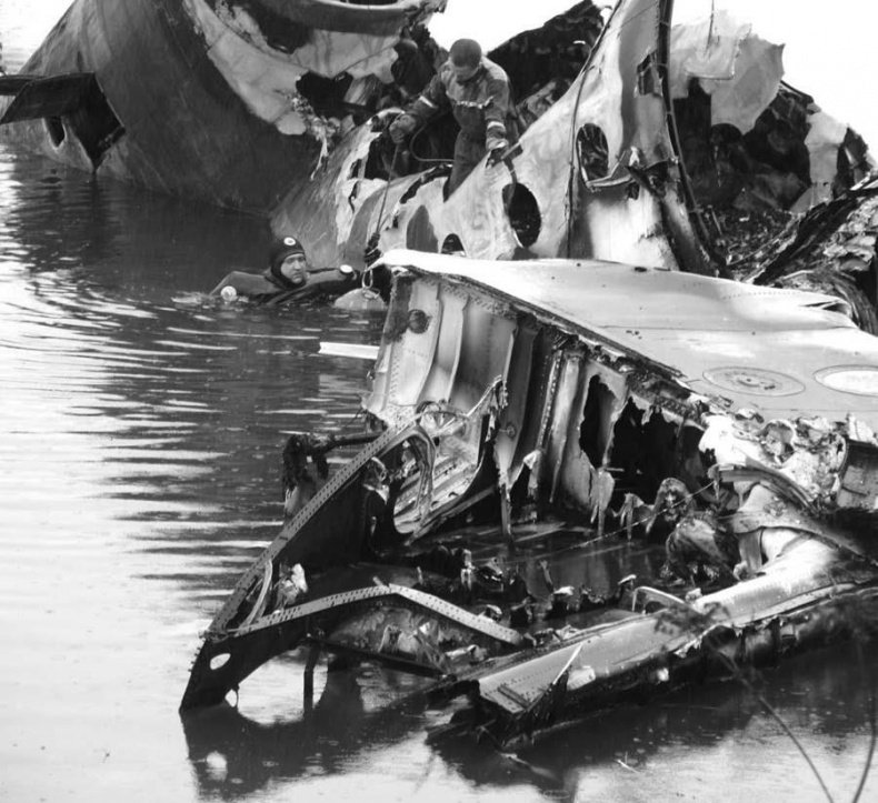 Иллюстрация к книге — Убийства, теракты, катастрофы. По следам кровавых преступлений [img6030.jpg]