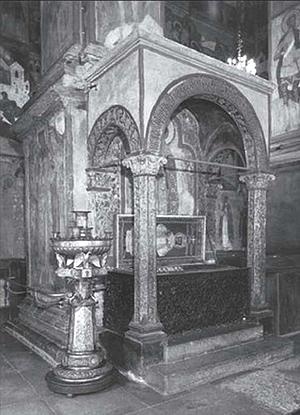 Иллюстрация к книге — Печальные ритуалы императорской России [i_016.jpg]