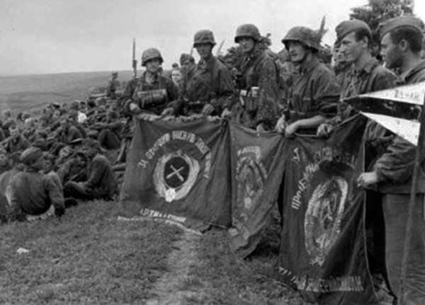 Иллюстрация к книге — Уманский "котел". Трагедия 6-й и 12-й армий [i_013.jpg]