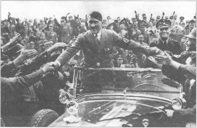 Иллюстрация к книге — Оккультные тайны Третьего рейха. Темные силы, освобожденные нацистами [i_018.jpg]