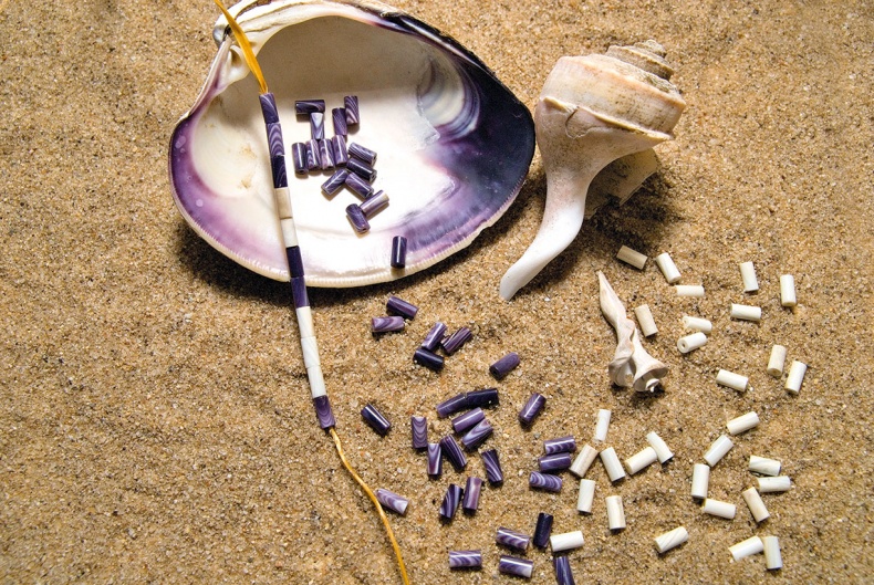 Иллюстрация к книге — Одержимые блеском. О драгоценностях и о том, как желание обладать ими меняет мир [i_002.jpg]