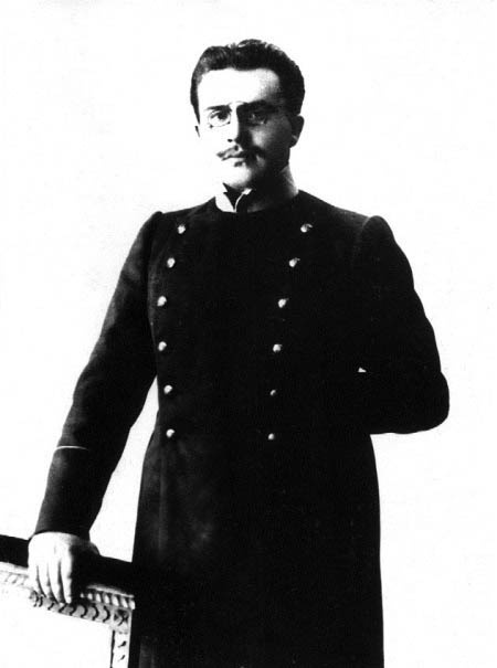 Иллюстрация к книге — Уголовный розыск. Петроград - Ленинград - Петербург [img_id004.jpg]