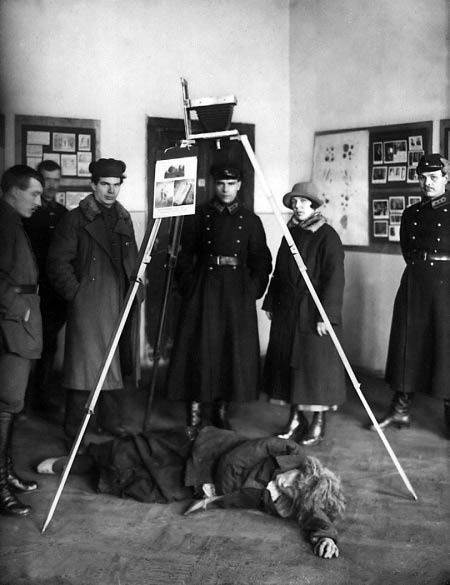 Иллюстрация к книге — Уголовный розыск. Петроград - Ленинград - Петербург [img_id028.jpg]