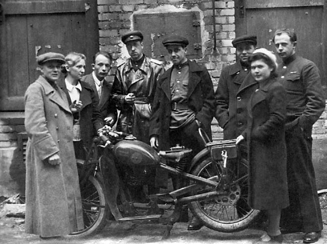 Иллюстрация к книге — Уголовный розыск. Петроград - Ленинград - Петербург [img_id050.jpg]