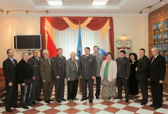 Иллюстрация к книге — Уголовный розыск. Петроград - Ленинград - Петербург [img_id083.jpg]