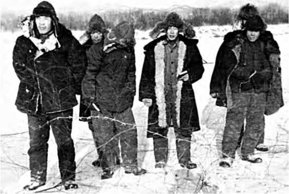 Иллюстрация к книге — Советско-китайские войны. Пограничники против маоистов Уцененный товар (№1) [i_003.jpg]