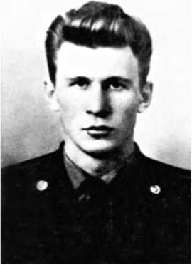 Иллюстрация к книге — Советско-китайские войны. Пограничники против маоистов Уцененный товар (№1) [i_022.jpg]