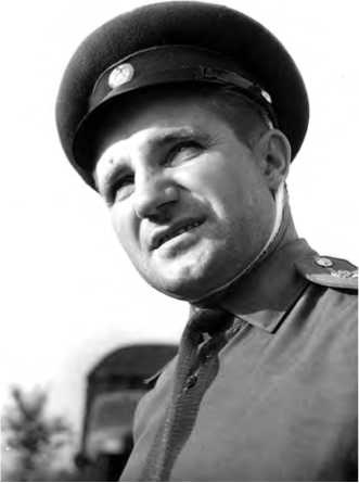 Иллюстрация к книге — Советско-китайские войны. Пограничники против маоистов Уцененный товар (№1) [i_050.jpg]