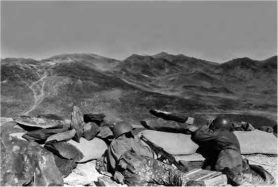 Иллюстрация к книге — Советско-китайские войны. Пограничники против маоистов Уцененный товар (№1) [i_052.jpg]